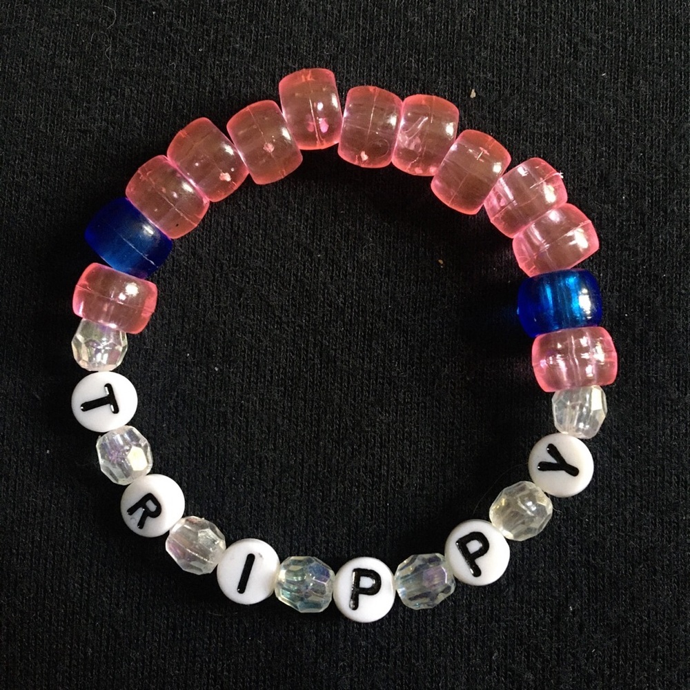 trippy 🌀 rave kandi 🍭